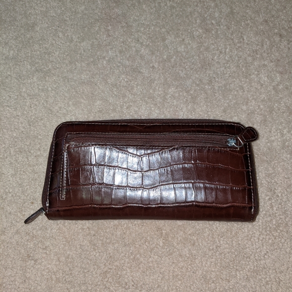 Liz claiborne wallet - Picture 11 of 15